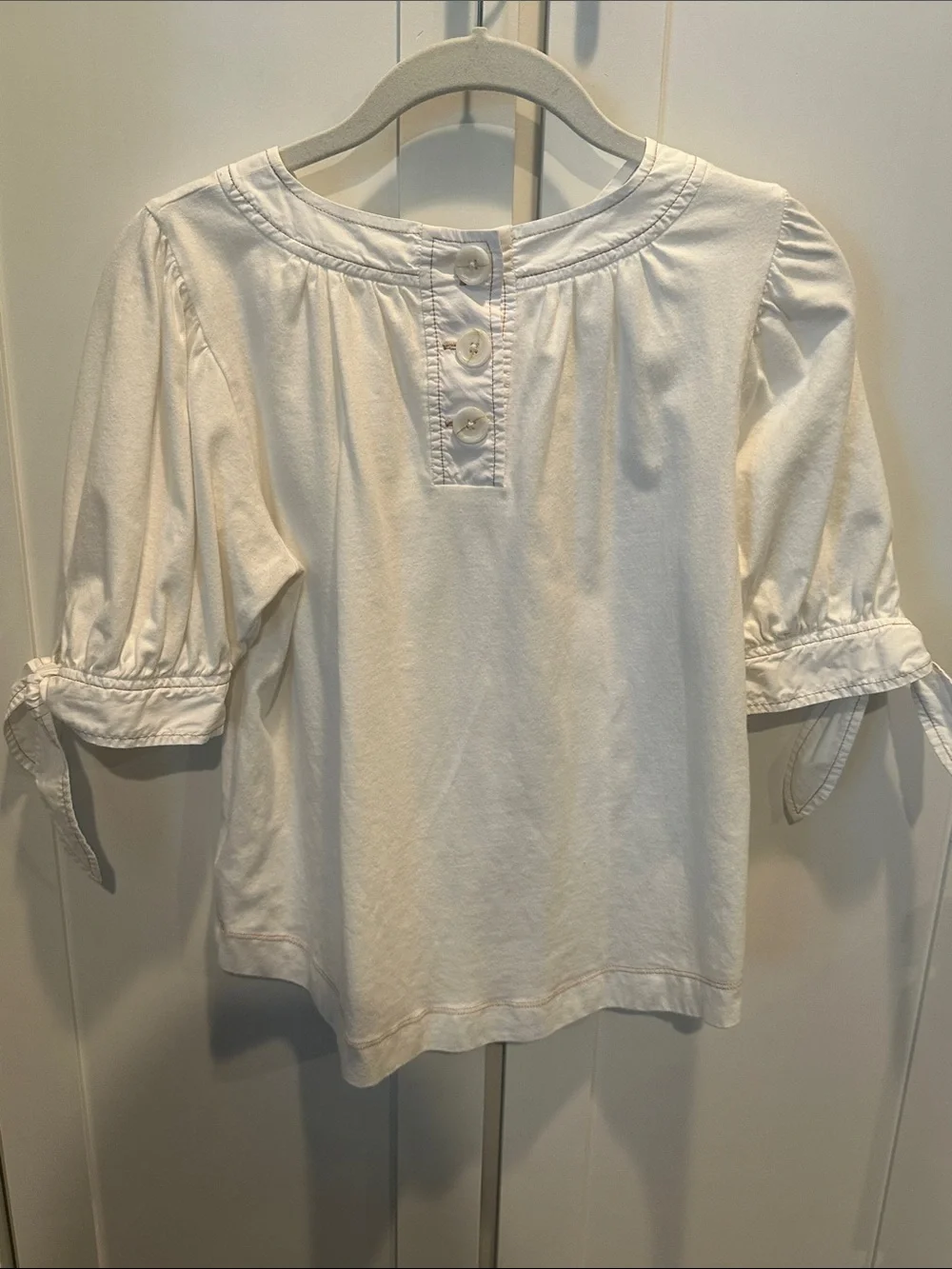 Anthropologie Cream Short-Sleeve Tie Cuff Peasant Top